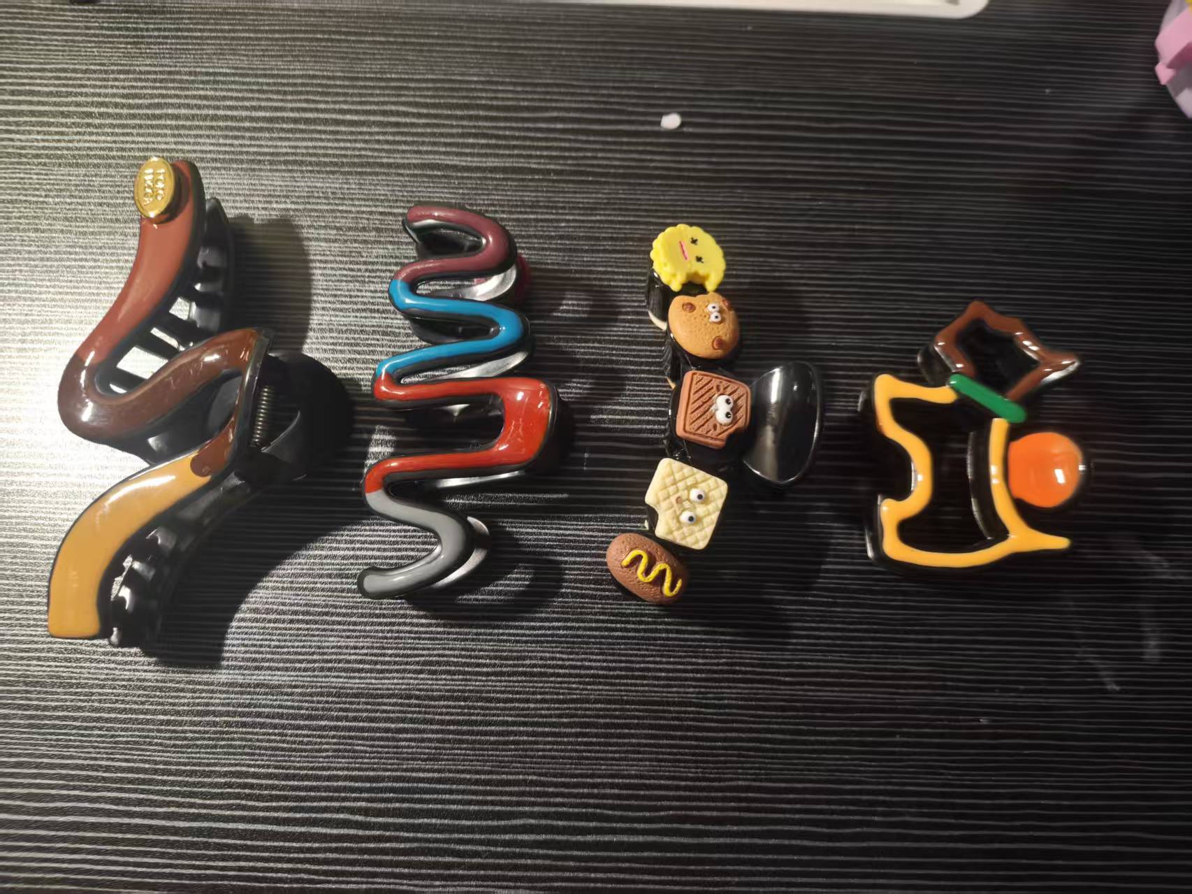 4pcs High-End Simple Contrast  - Travel Accessories High End review and price